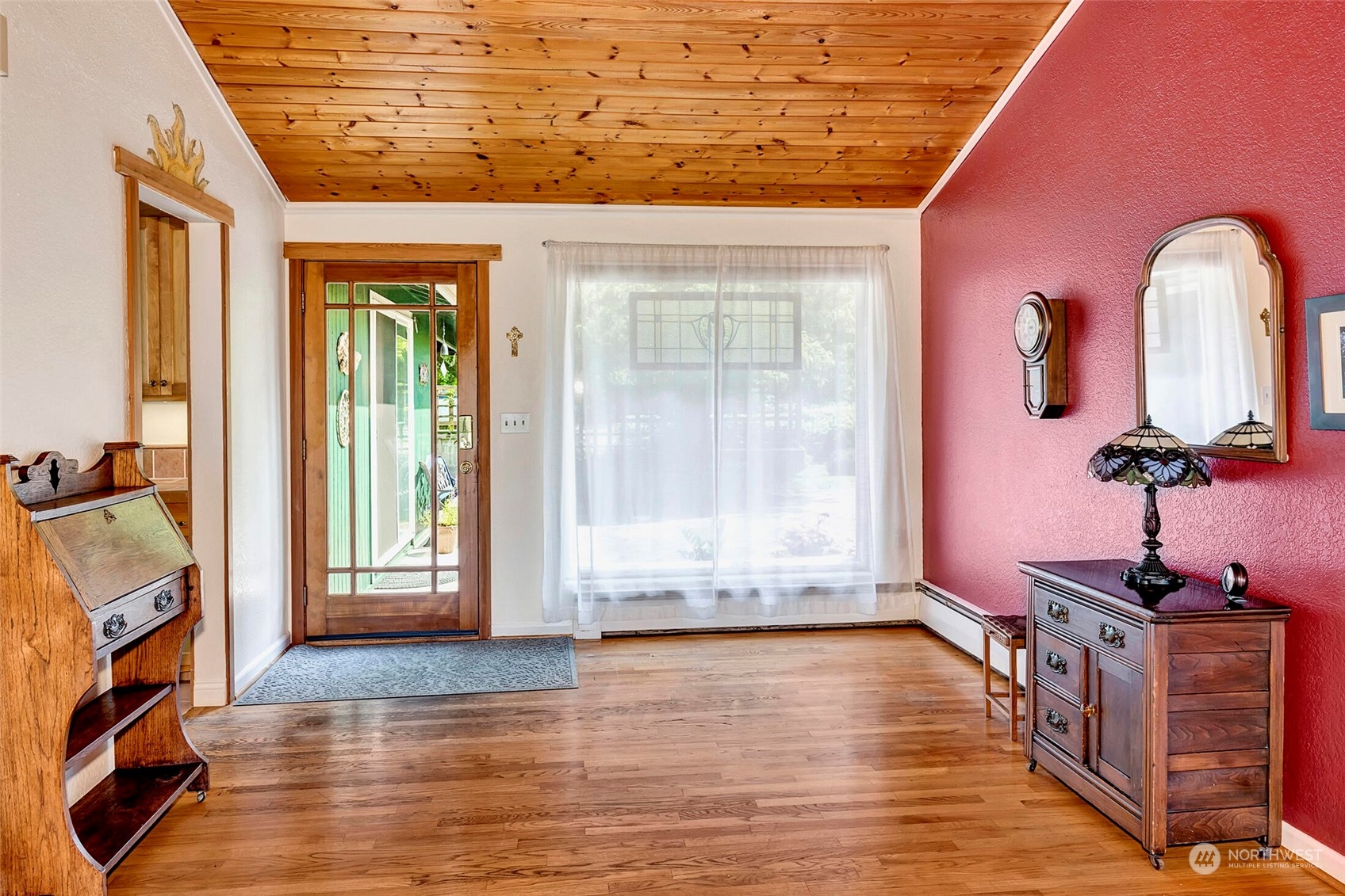 19676 Southeast 150th Street Renton, WA 98059 - Photo 6 of 34 Gallery Image 6