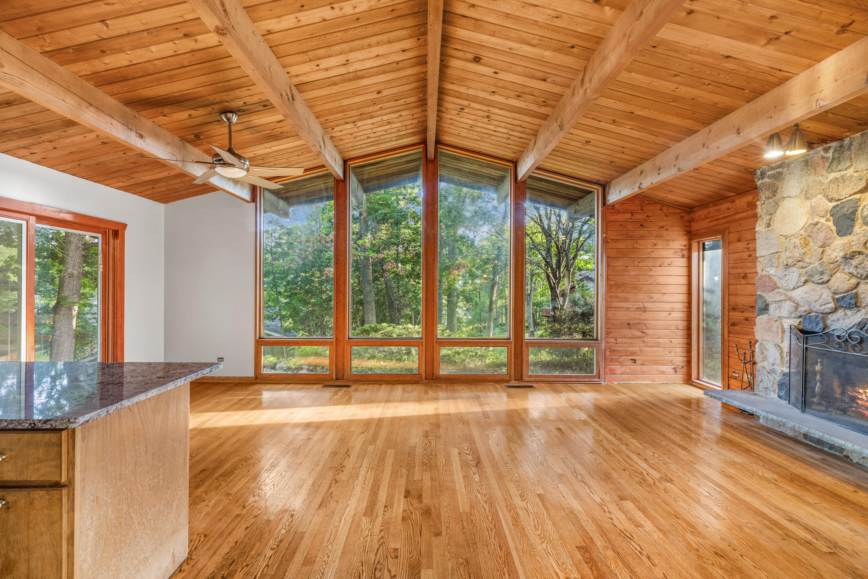 N2335 Main Road Linn, WI 53147 - Photo 13 of 20 07 (2)