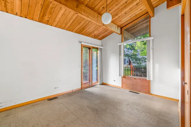 $874,999 | N2335 Main Road, Linn, WI 53147