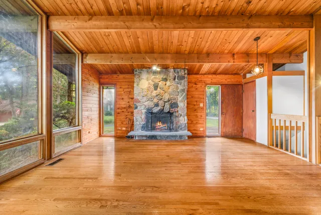 $874,999 | N2335 Main Road, Linn, WI 53147