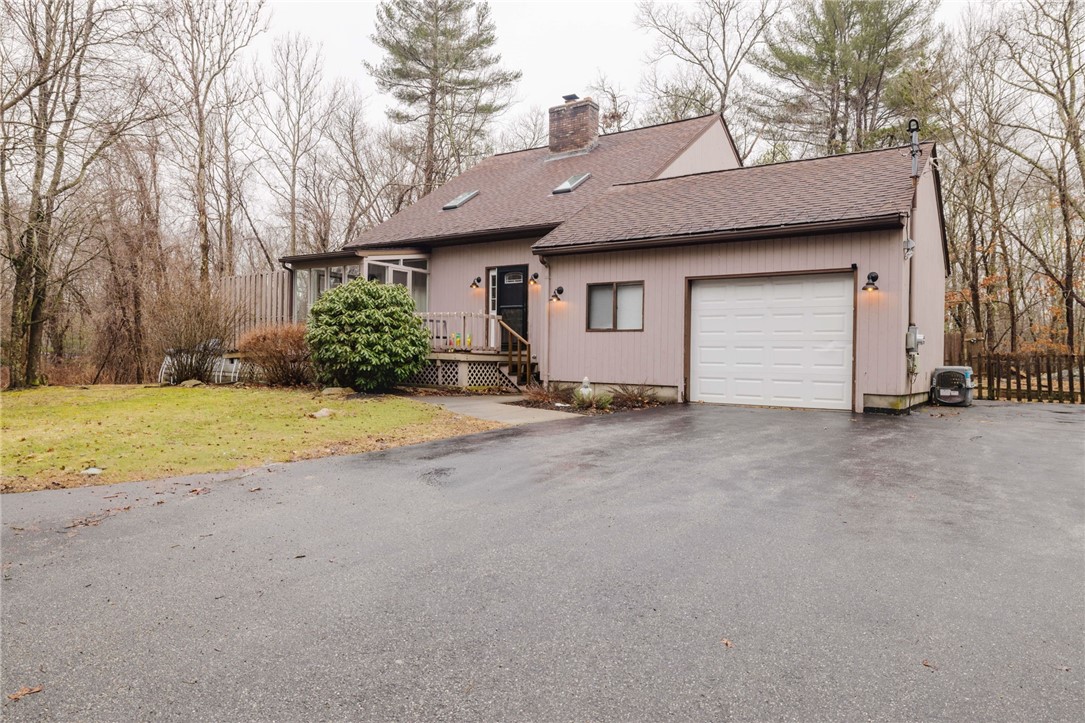 235 Lippitt Avenue Cranston, RI 02921 - Photo 1 of 30
