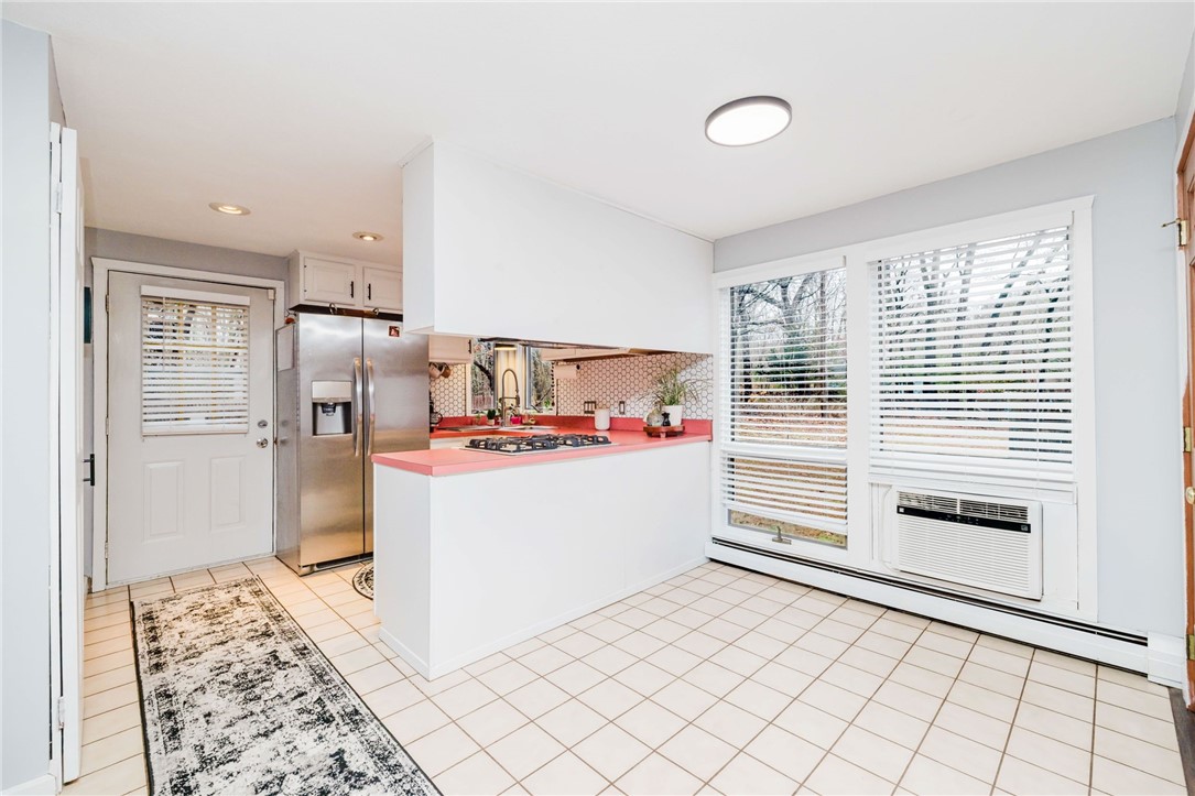 235 Lippitt Avenue Cranston, RI 02921 - Photo 16 of 30