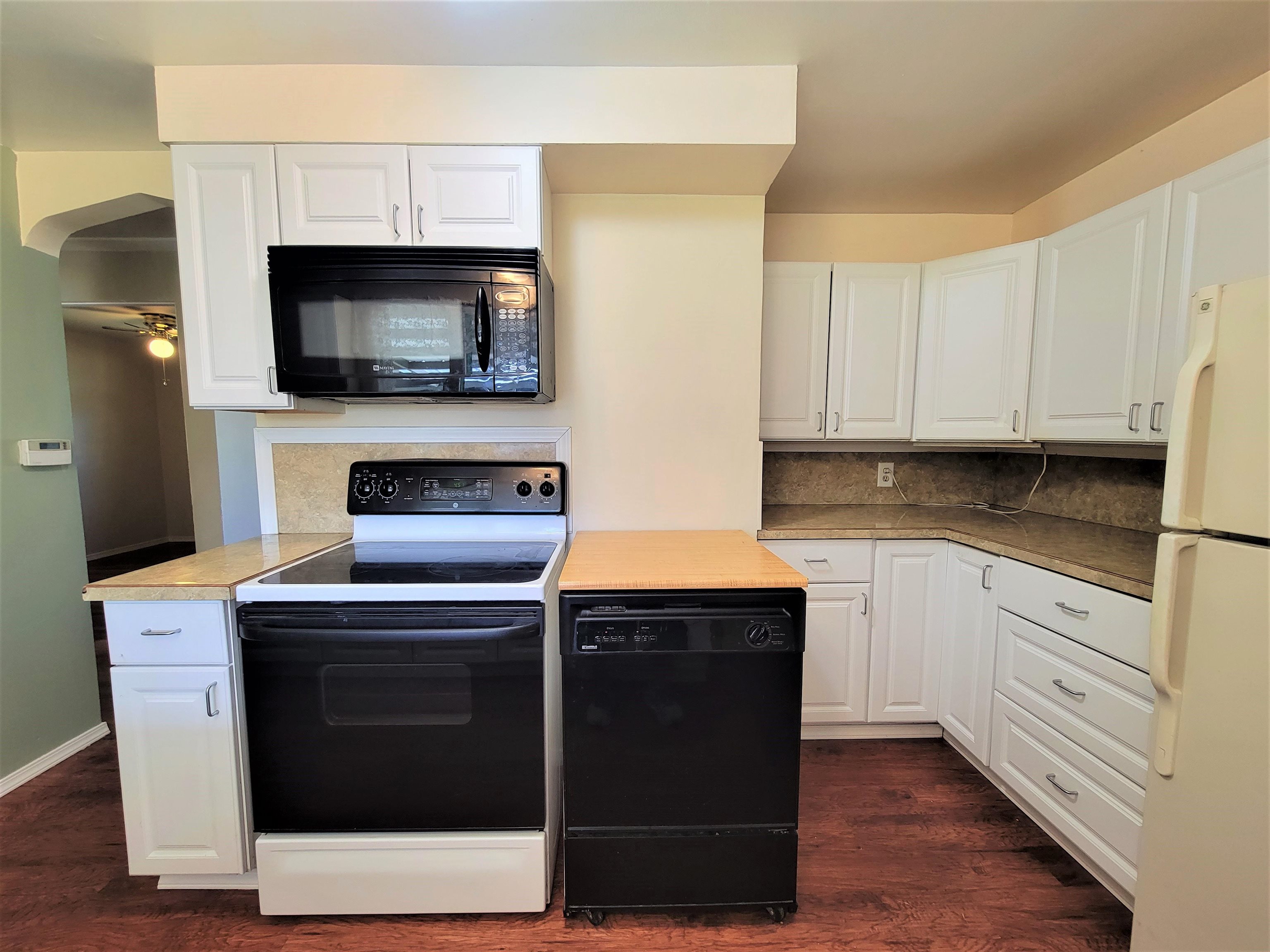 2825 North Locust Road Millwood, WA 99206 - Photo 14 of 40