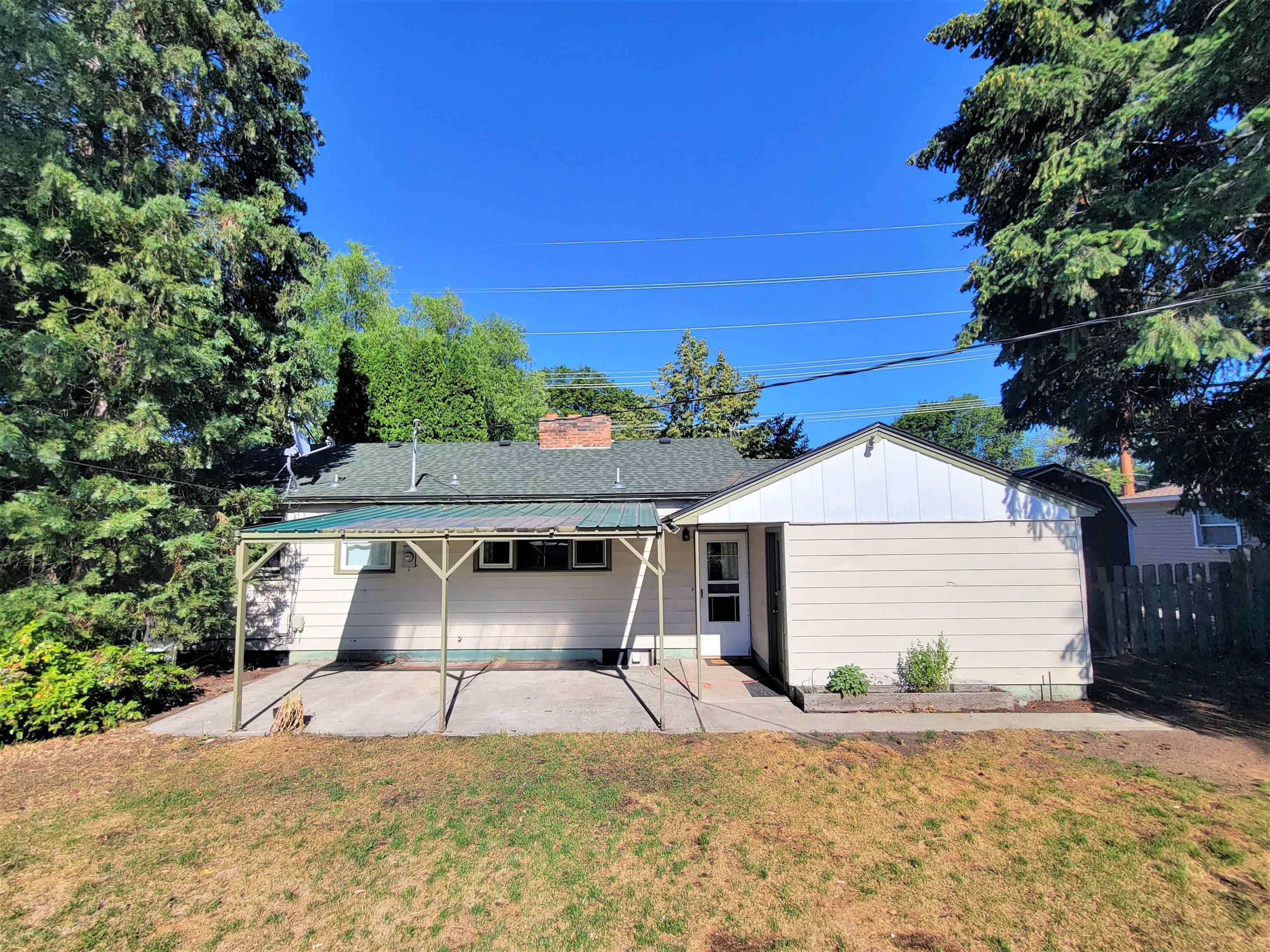 2825 North Locust Road Millwood, WA 99206 - Photo 34 of 40