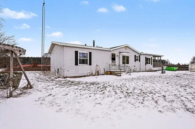 $324,900 | 68854 34th Avenue, Covert, MI 49043