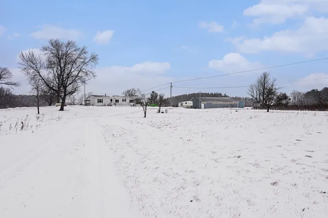 $324,900 | 68854 34th Avenue, Covert, MI 49043