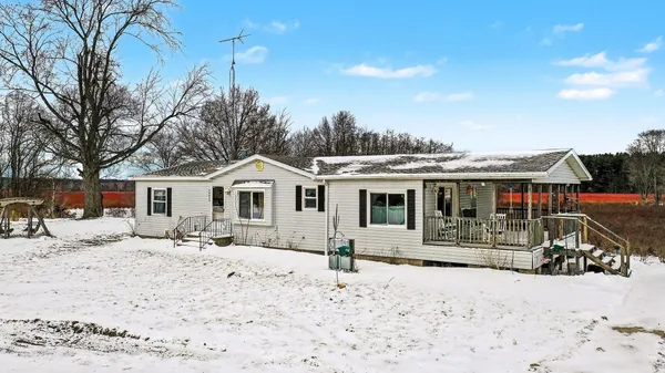 $324,900 | 68854 34th Avenue, Covert, MI 49043