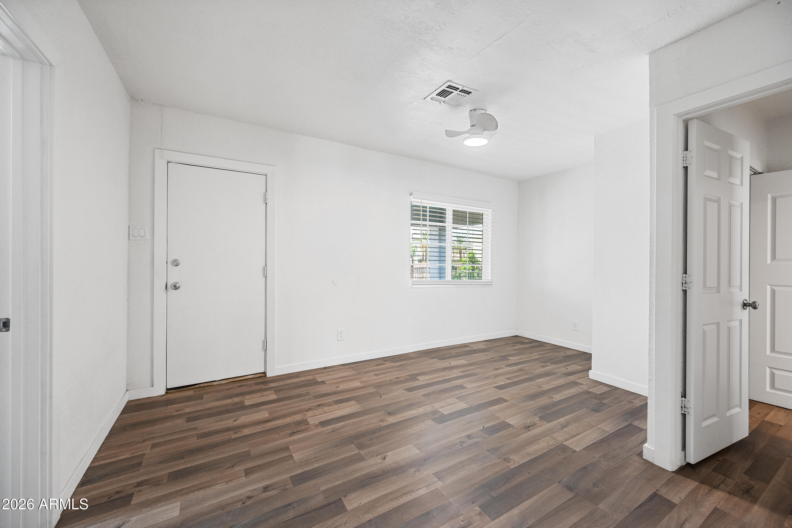 22 East Riverside Street Phoenix, AZ 85040 - Photo 4 of 20 4-22ERS-ocupix-