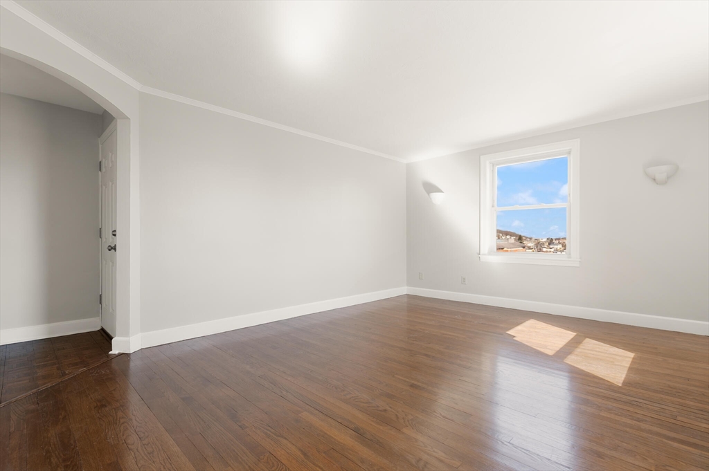 31 Chestnut Street, Unit 5 Worcester, MA 01609 - Photo 6 of 14