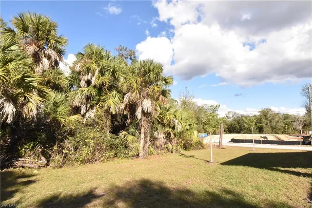 $2,200 | 4696 April Avenue, North Port, FL 34288