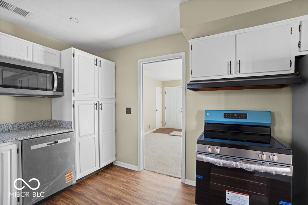 5027 North Kenmore Road Indianapolis, IN 46226 - Photo 14 of 41