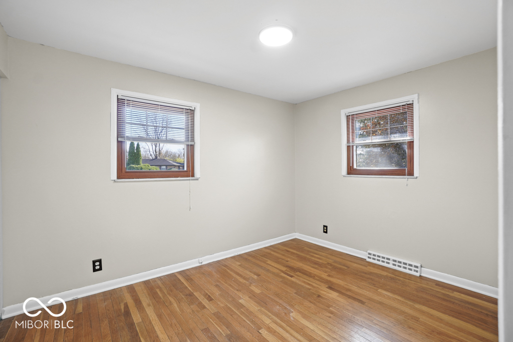 5027 North Kenmore Road Indianapolis, IN 46226 - Photo 22 of 41