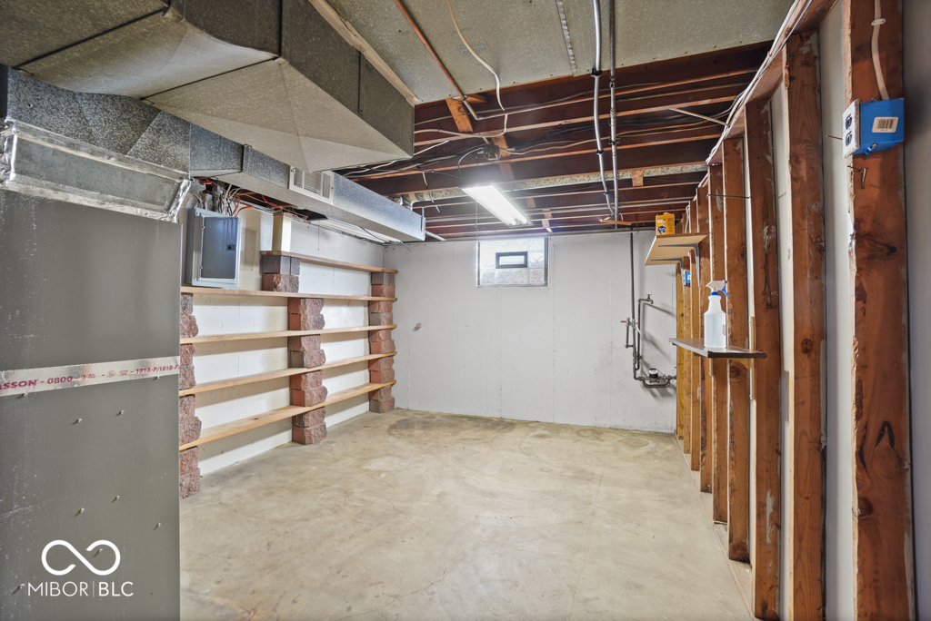 5027 North Kenmore Road Indianapolis, IN 46226 - Photo 27 of 41