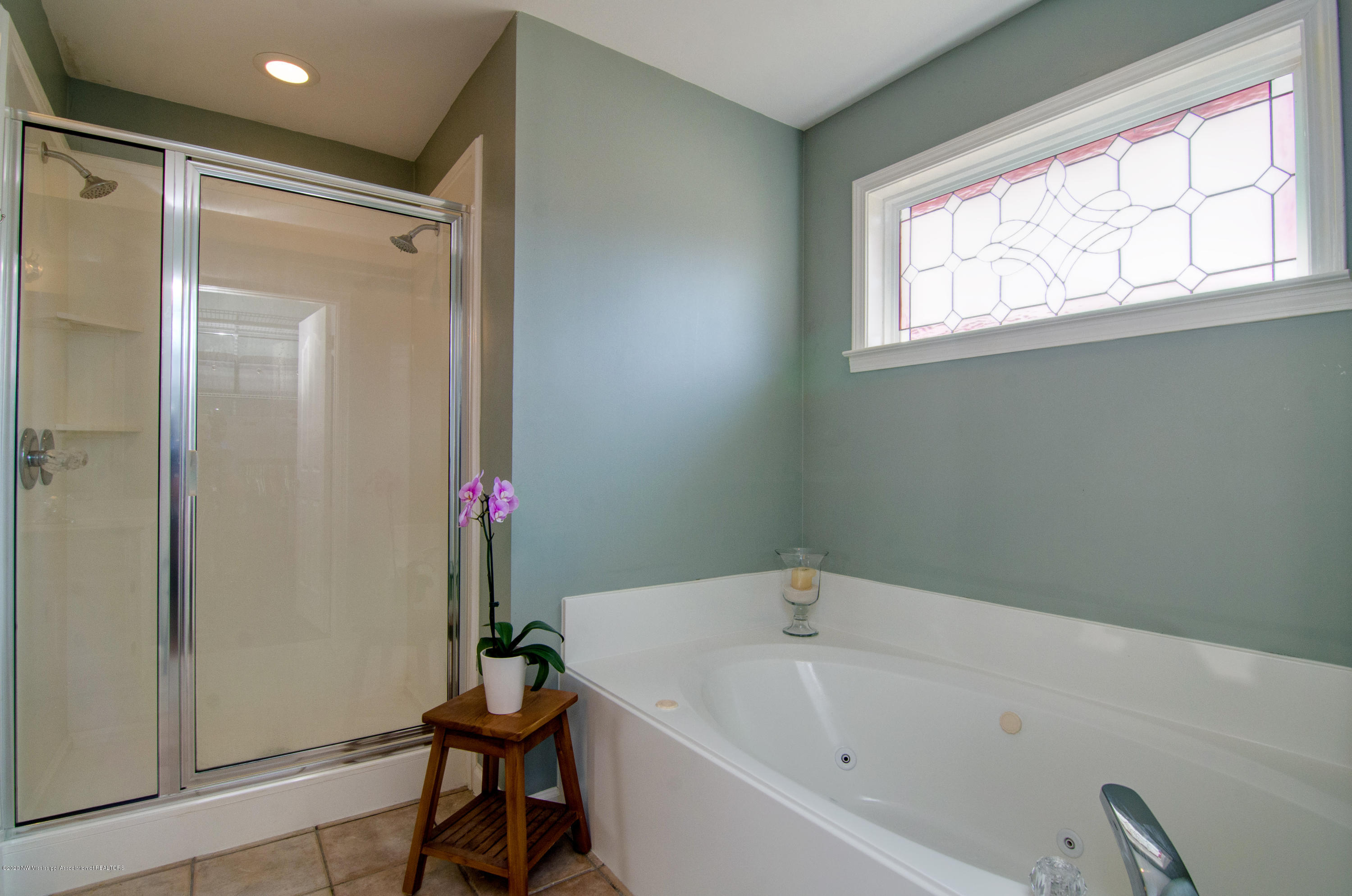 3426 Rhett Butler Drive Hernando, MS 38632 - Photo 16 of 30 Jacuzzi Tub & Shower