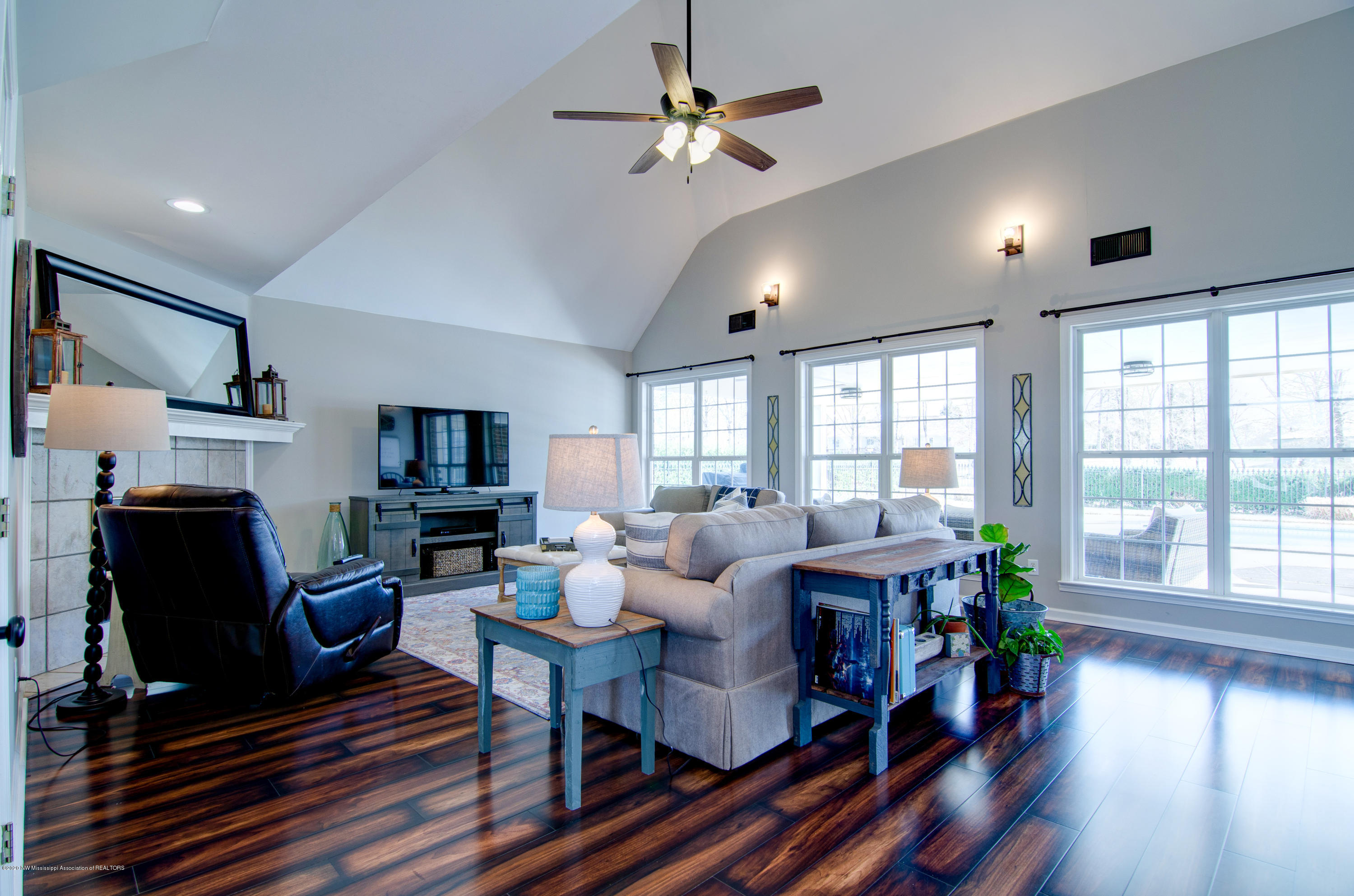 3426 Rhett Butler Drive Hernando, MS 38632 - Photo 6 of 30 TONS of Natural Light!!