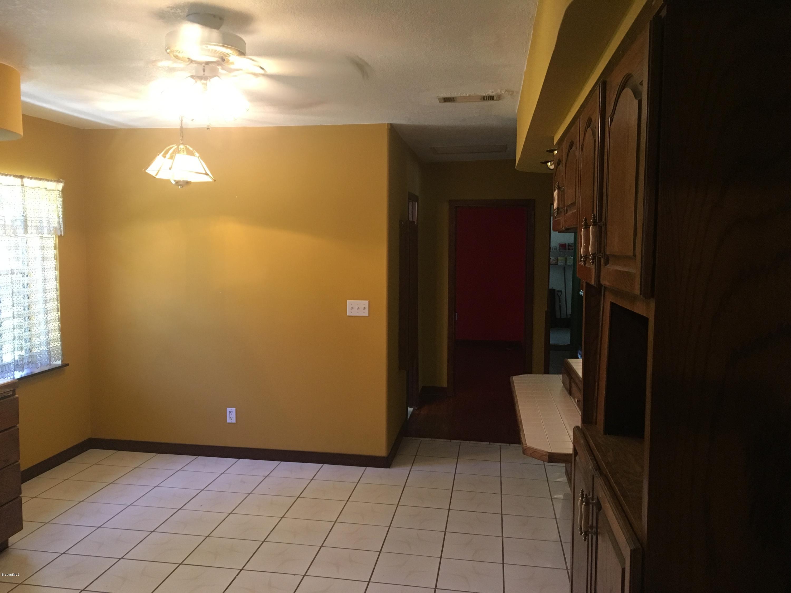 3485 Turtle Mound Road Melbourne, FL 32934 - Photo 12 of 30 Eat In Area