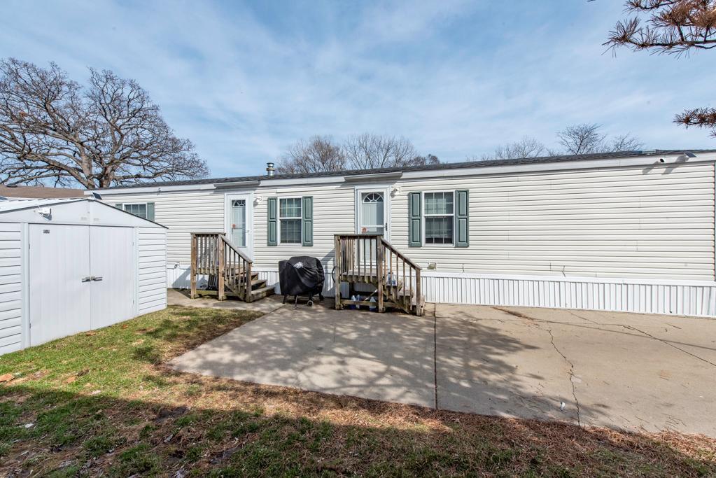 38569 North Sheridan Road, Unit 492 Beach Park, IL 60099 - Photo 2 of 19