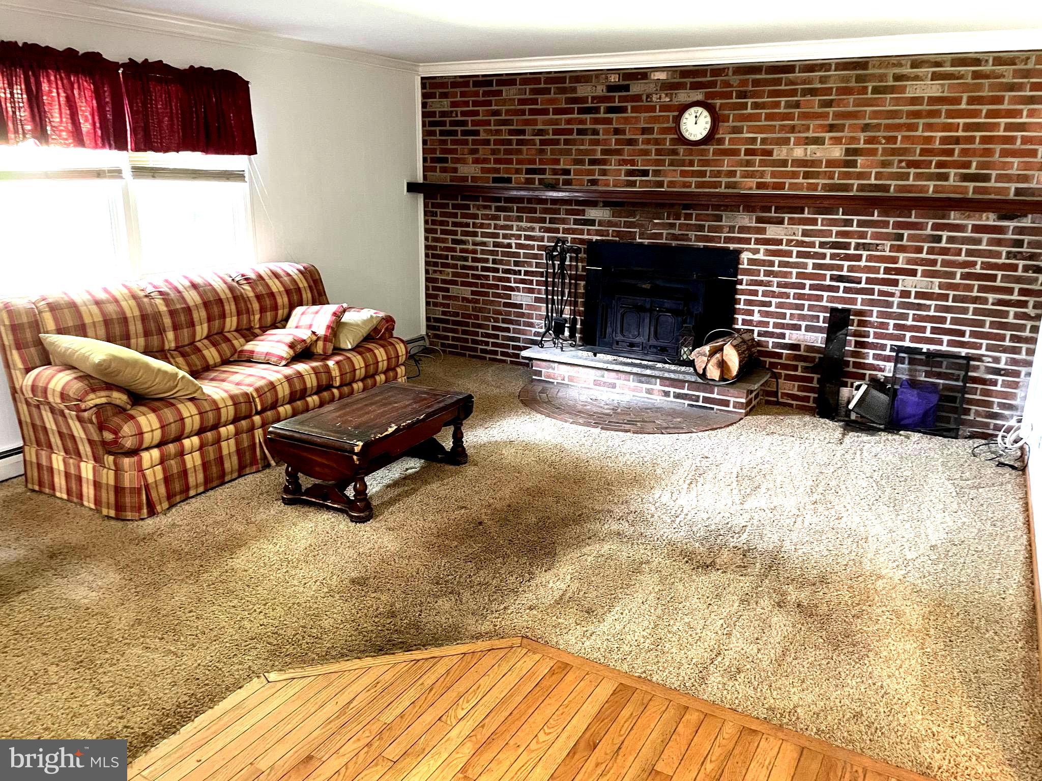 28 Morgan Road Aston, PA 19014 - Photo 9 of 27 Family Room