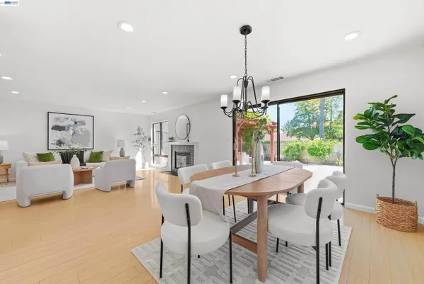 $1,088,000 | 7518 Rosedale Court, Pleasanton, CA 94588