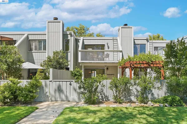 $1,088,000 | 7518 Rosedale Court, Pleasanton, CA 94588