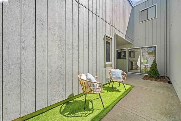 $1,088,000 | 7518 Rosedale Court, Pleasanton, CA 94588