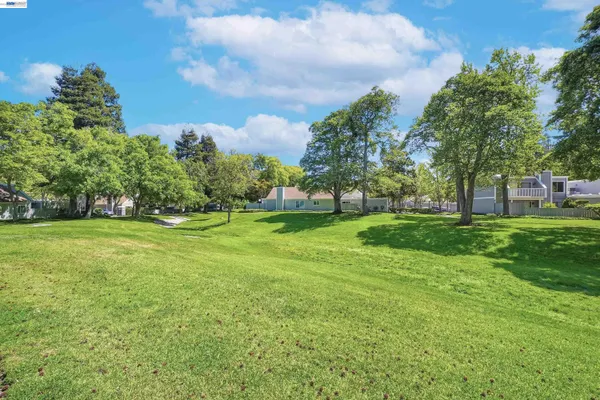 $1,088,000 | 7518 Rosedale Court, Pleasanton, CA 94588