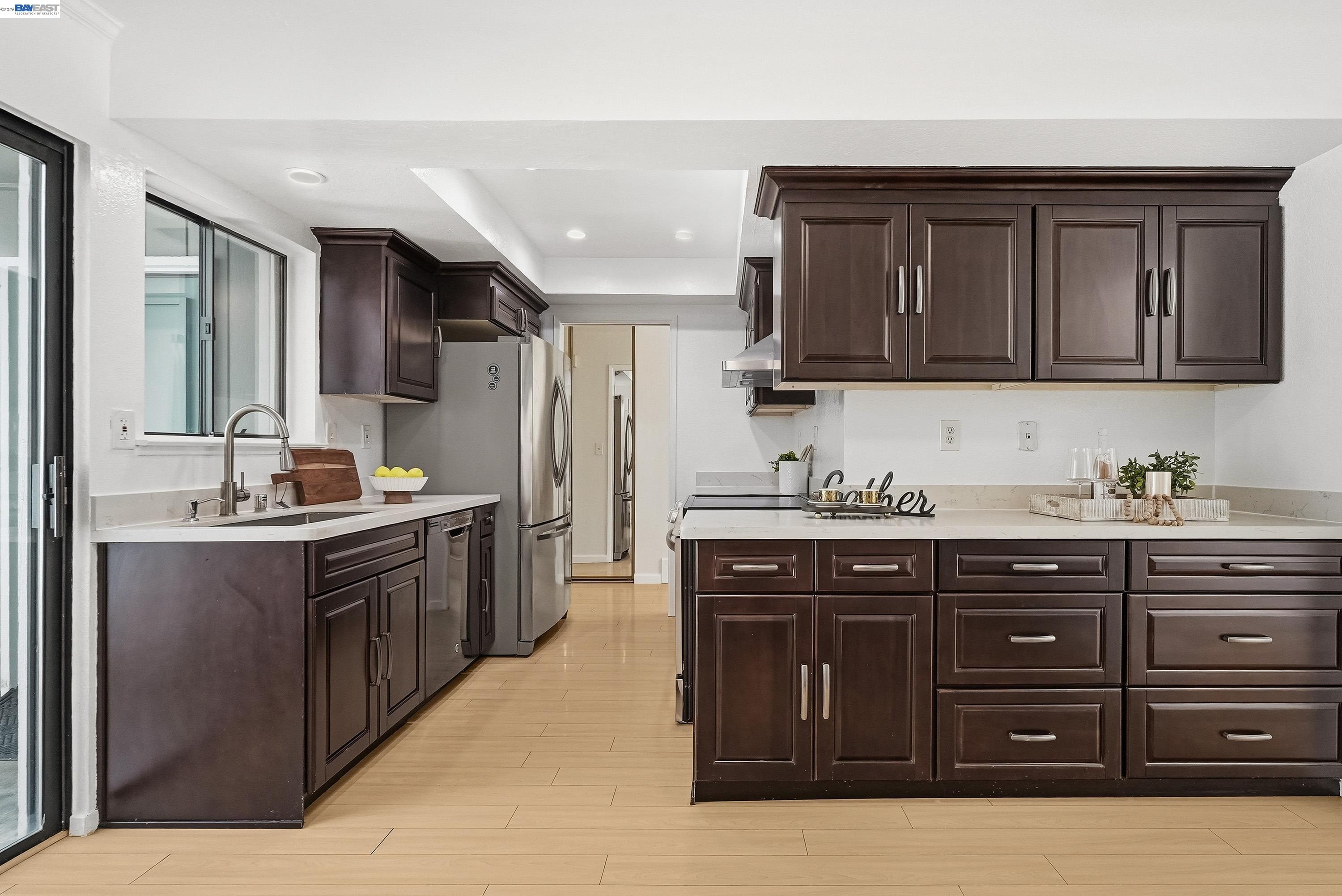 7518 Rosedale Court Pleasanton, CA 94588 - Photo 5 of 56