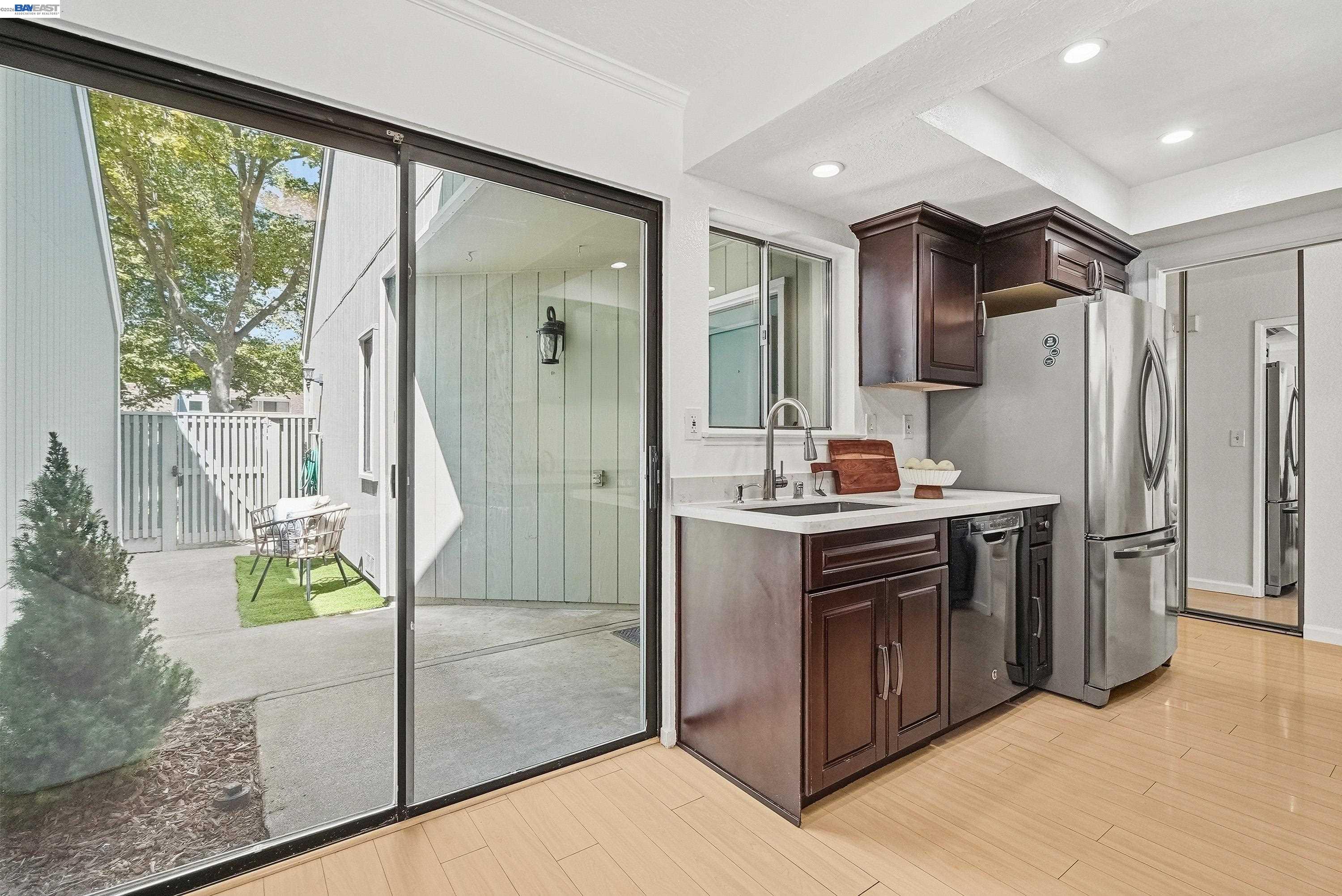 7518 Rosedale Court Pleasanton, CA 94588 - Photo 6 of 56