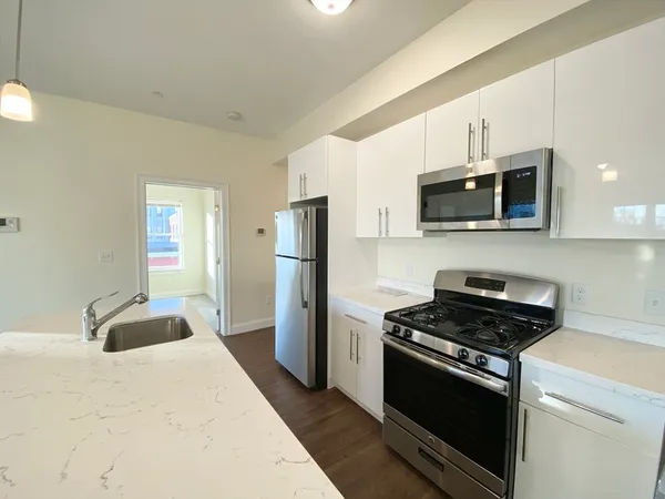 $4,400 | 81 Amory Street, Unit 204, Boston, MA 02119