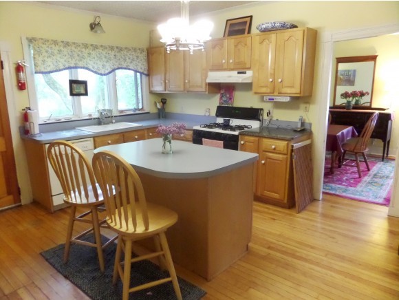 108 Main Street Plainfield, VT 05667 - Photo 6 of 17