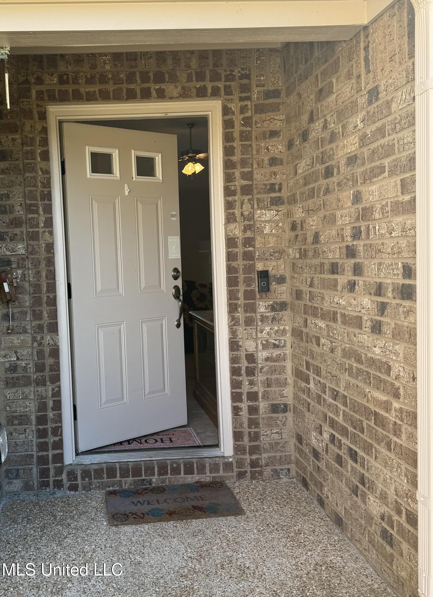 8245 Morning Sun Cove Walls, MS 38680 - Photo 2 of 30 IMG_4824