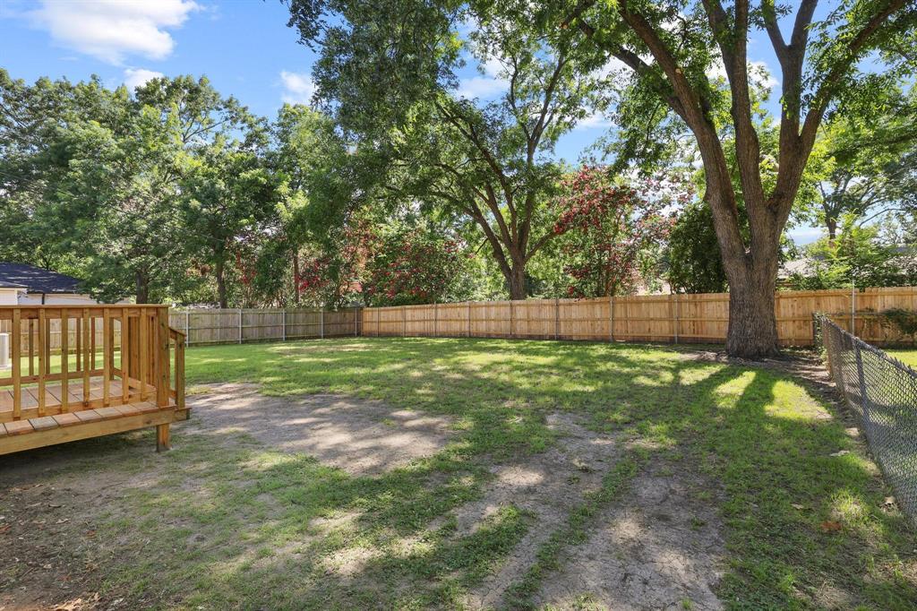 709 Lipscomb Street Bonham, TX 75418 - Photo 30 of 33