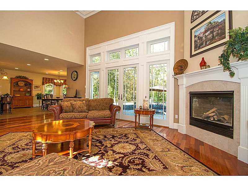 Living Room. Gas Fireplace