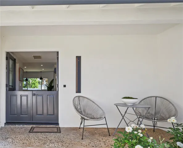 $3,200,000 | 2316 La Linda Place, Newport Beach, CA 92660