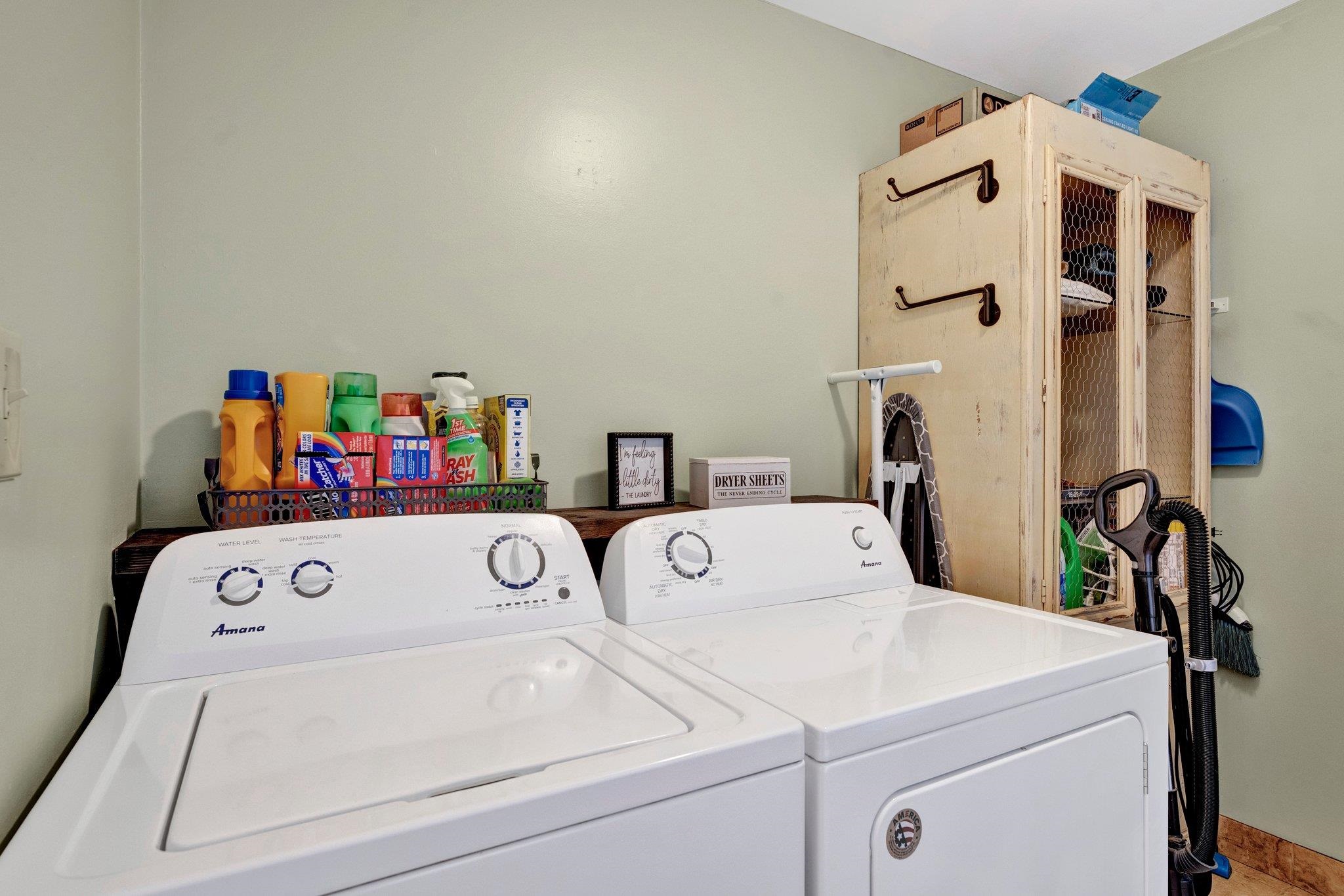 5050 Brunswick Road Bartlett, TN 38002 - Photo 17 of 35 a utility room with dryer and washer