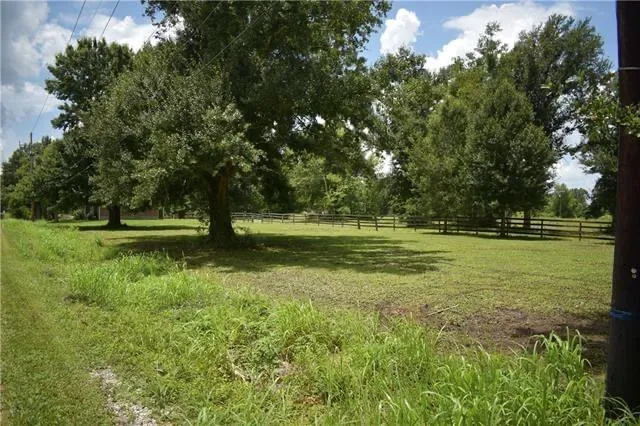 $22,000 | Lot 2 Twin Oaks Drive, Raceland, LA 70394
