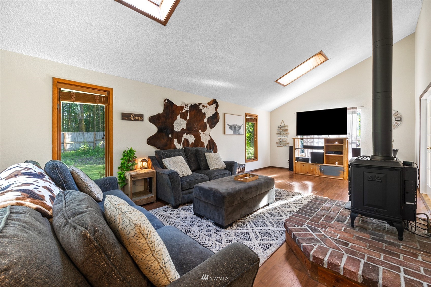 7344 Cedar Flats Road Southwest Olympia, WA 98512 - Photo 4 of 38 Gallery Image 4