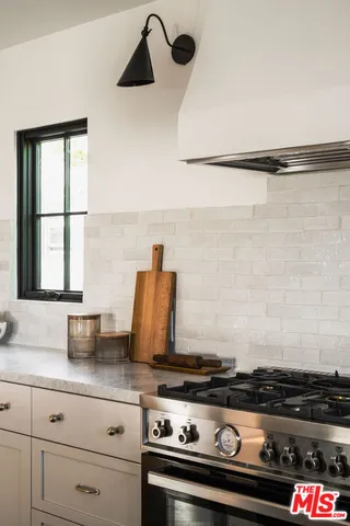 $1,395,000 | 1503 Stanford Drive, Glendale, CA 91205