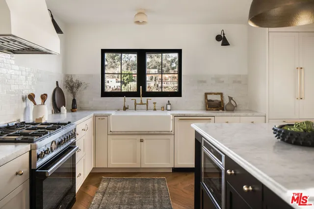 $1,395,000 | 1503 Stanford Drive, Glendale, CA 91205