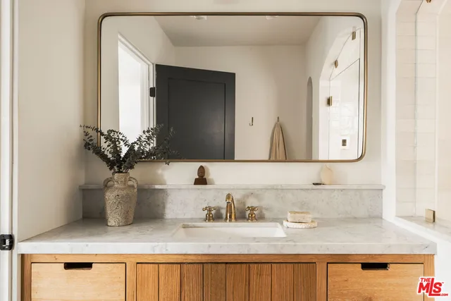 $1,395,000 | 1503 Stanford Drive, Glendale, CA 91205