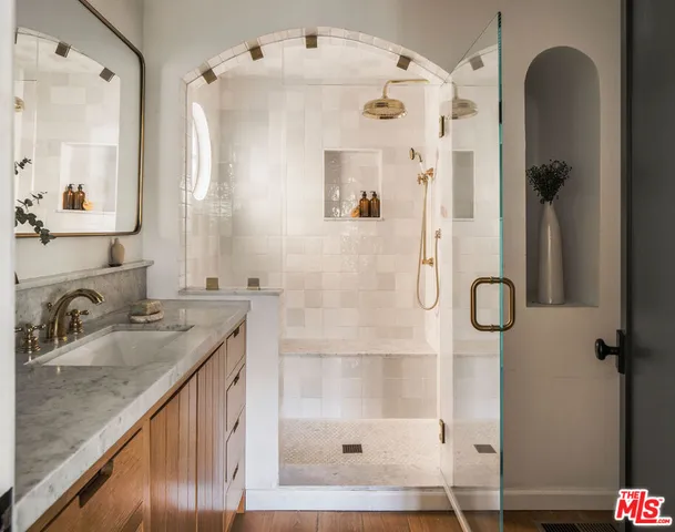 $1,395,000 | 1503 Stanford Drive, Glendale, CA 91205