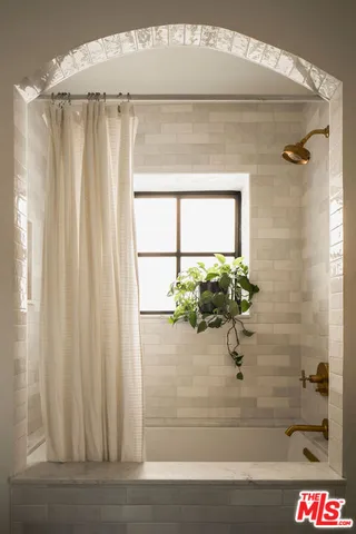 $1,395,000 | 1503 Stanford Drive, Glendale, CA 91205