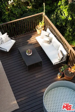 $1,395,000 | 1503 Stanford Drive, Glendale, CA 91205