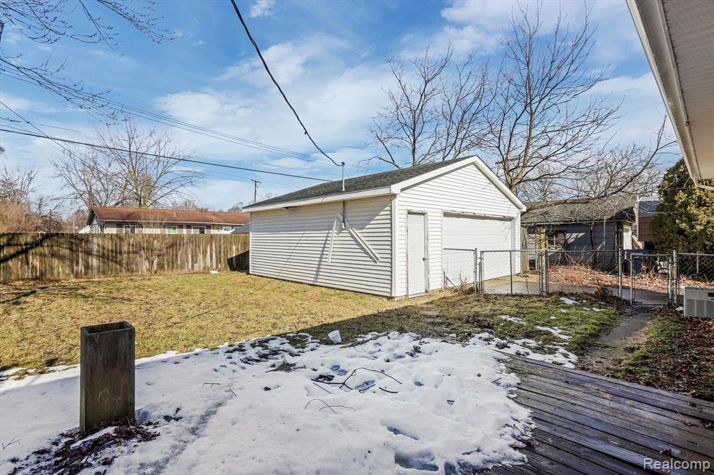 62 Jennings Road Whitmore Lake, MI 48189 - Photo 16 of 21 Gallery Image 16