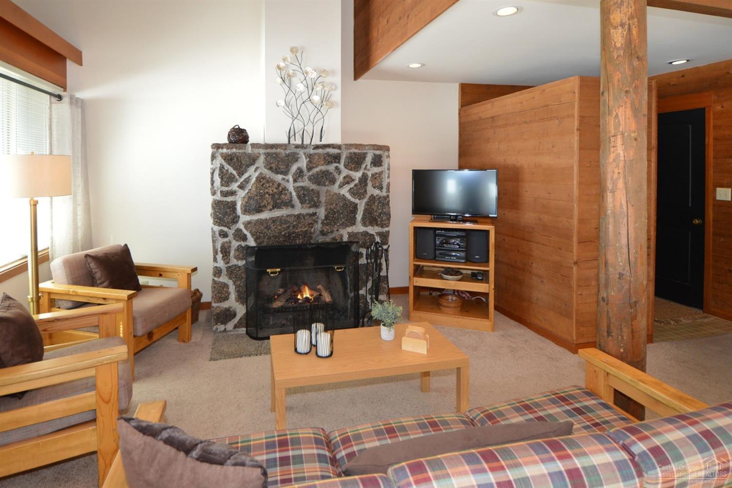 13400 Fox Tail, Unit GC90 Black Butte Ranch, OR 97759 - Photo 7 of 25 Additional Photo