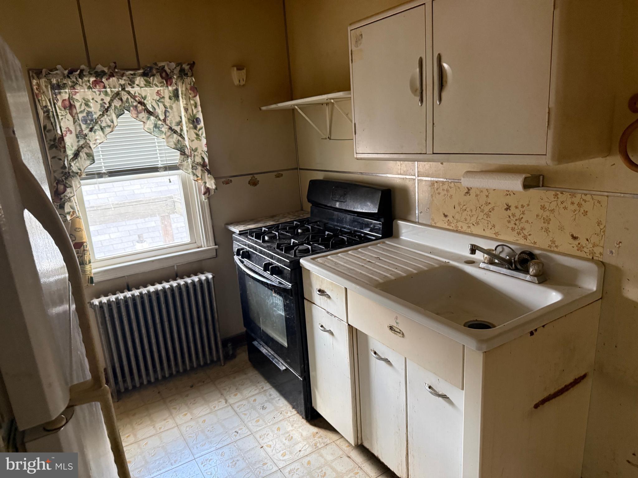 7435 Kenlea Avenue Baltimore, MD 21236 - Photo 4 of 16