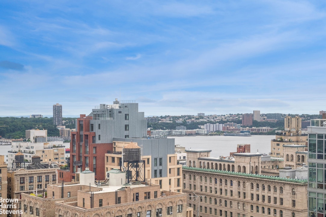 2166 Broadway, Unit 22D Manhattan, NY 10024 - Photo 5 of 11