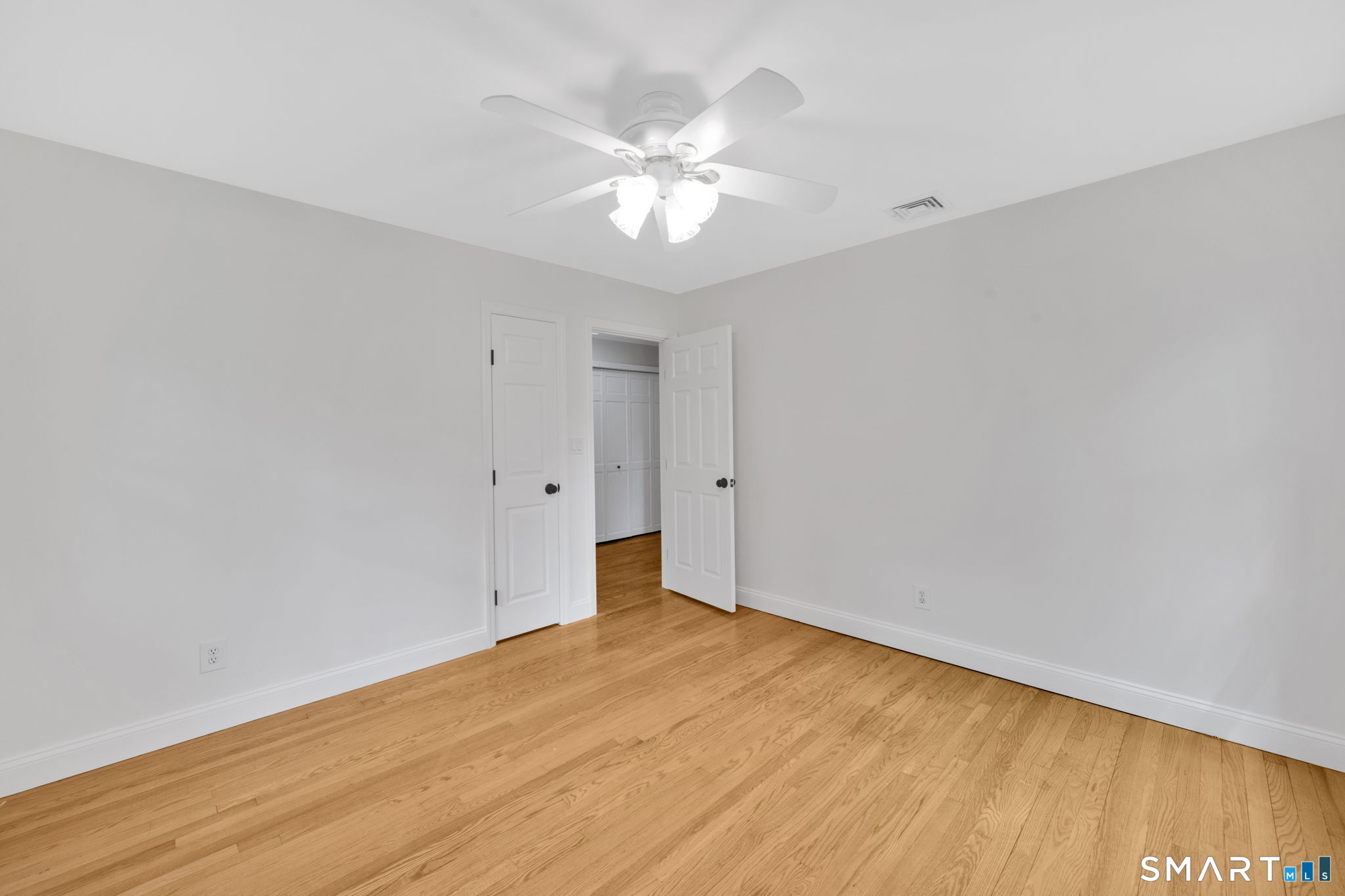 12 Unity Drive Trumbull, CT 06611 - Photo 20 of 38