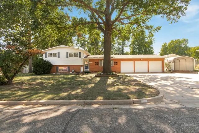 $295,000 | 7333 Dorsey, Wichita, KS 67212