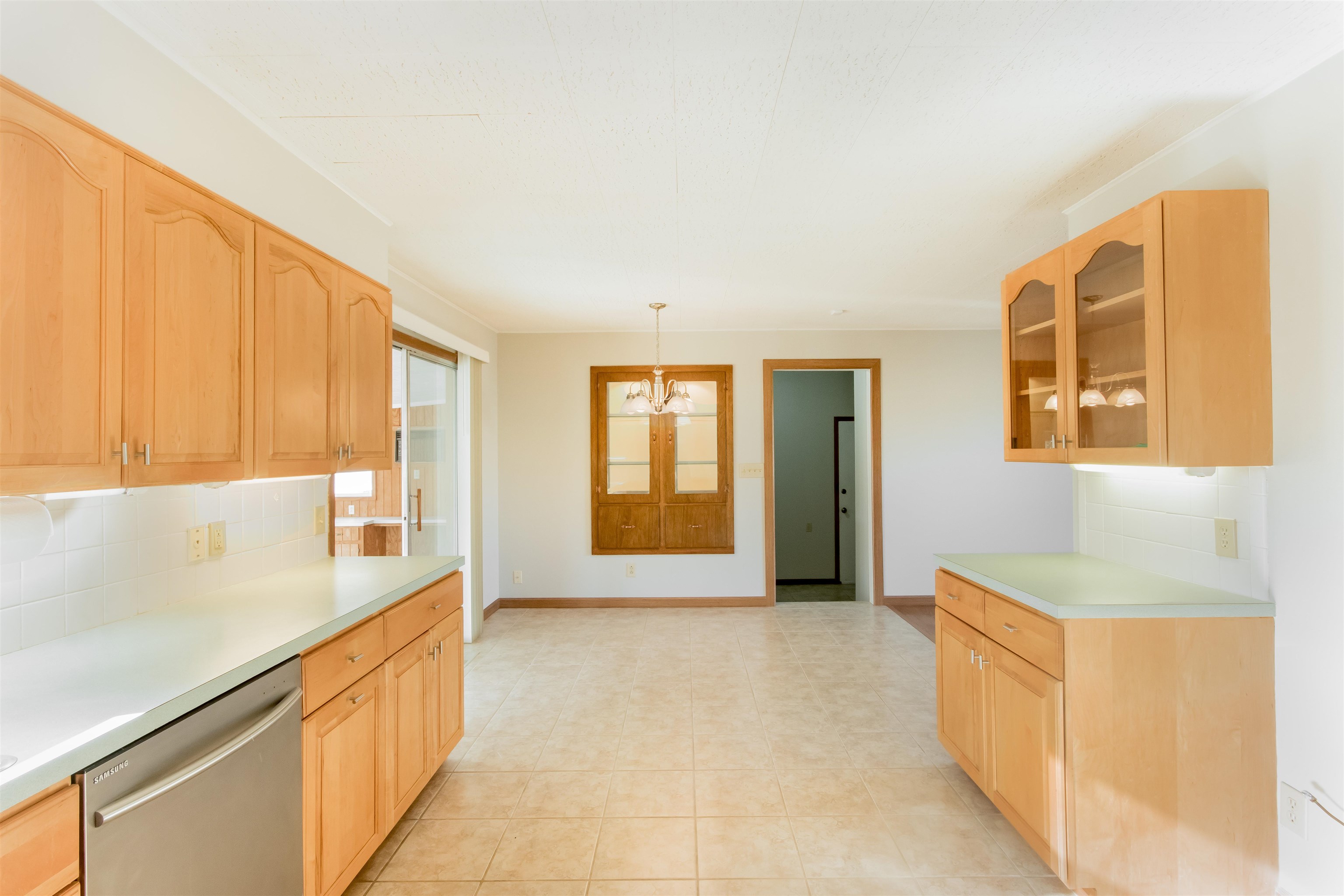 7333 Dorsey Wichita, KS 67212 - Photo 13 of 36